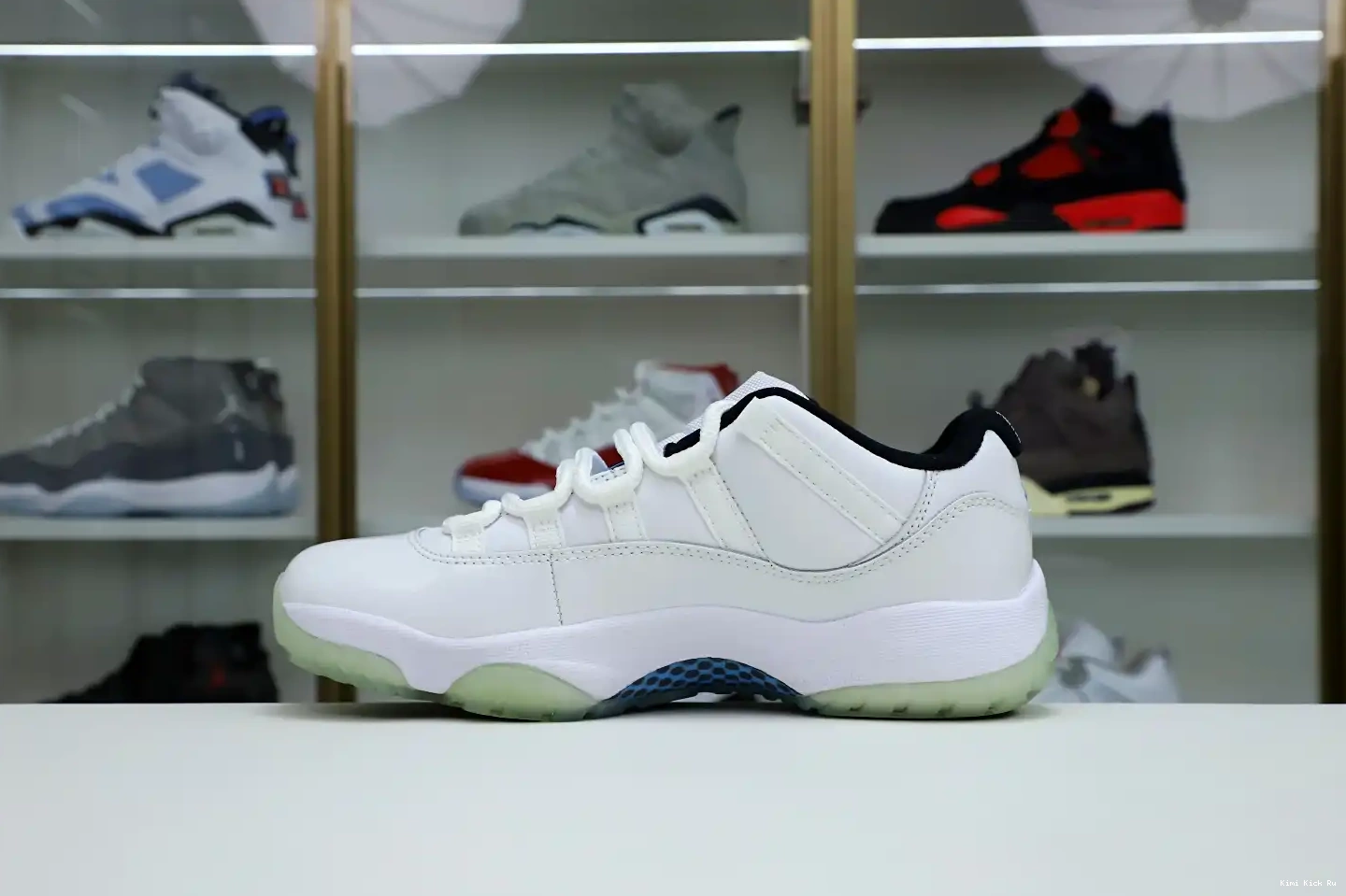 AIR BLUE RETRO Kimikick LEGEND LOW 11 JORDAN 0812